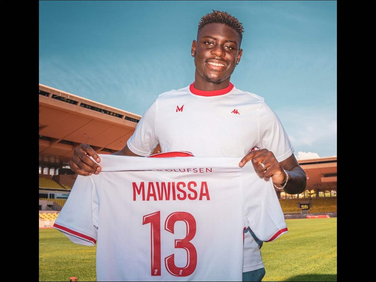 فيديو - عقوبة &quot;الآيفون&quot; تهزّ غرفة موناكو