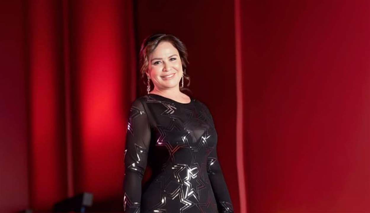 إلهام شاهين تكشف حقيقة فيديو الضحك مع هالة صدقي في مهرجان الجونة