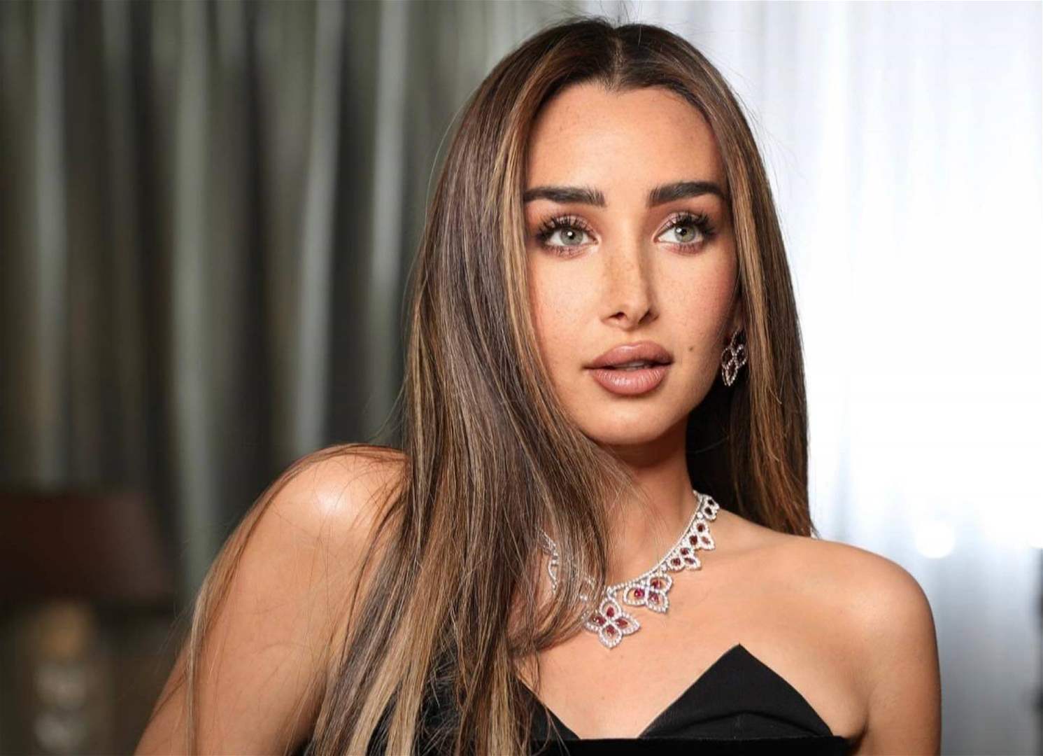 هنا الزاهد: &quot;2025 من أجمل سنين حياتي.. ما بفكرش في الحب ومركّزة في الشغل&quot;