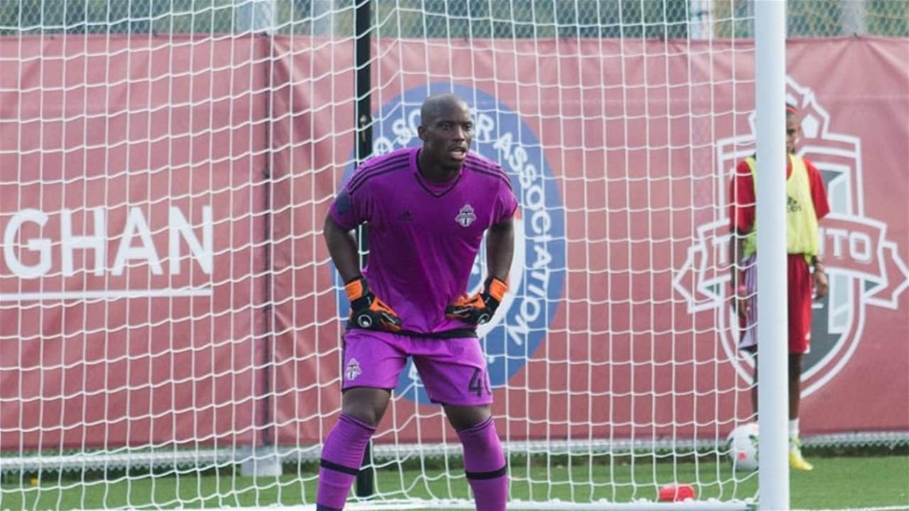 فيديو - هدف تاريخي مذهل لحارس مرمى كندا