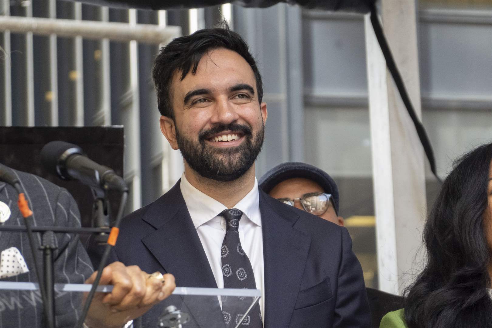 &quot;صهر العرب&quot; يطلّ عليكم من نيويورك؟! (فيديو) 