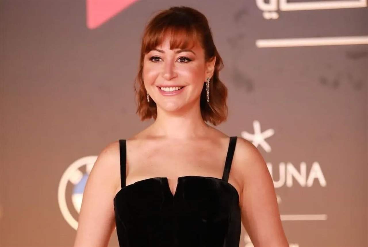 أول ظهور عائلي للمنتج المصري بعد زواجه الرسمي من منة شلبي