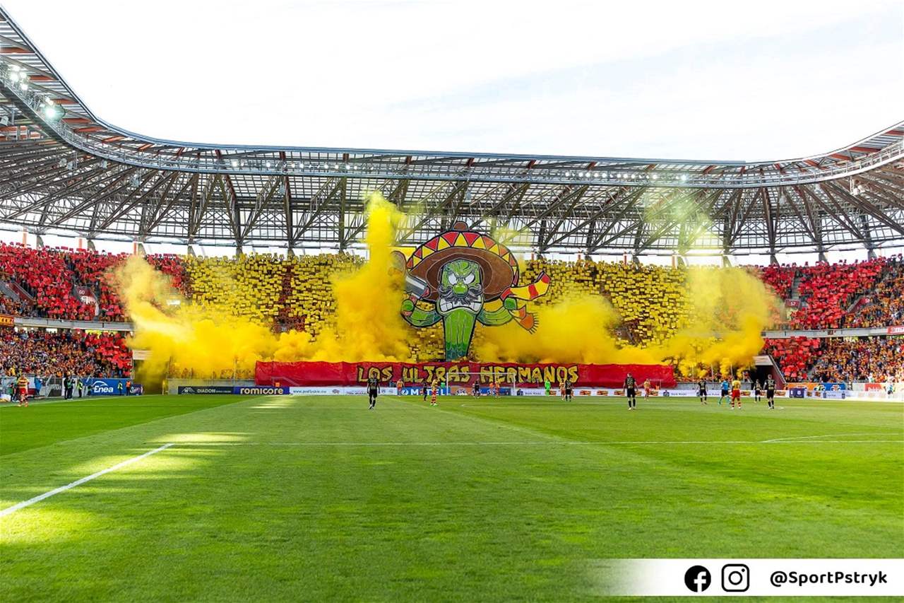 فيديو - تيفو أسطوري لجمهور بولنديّ