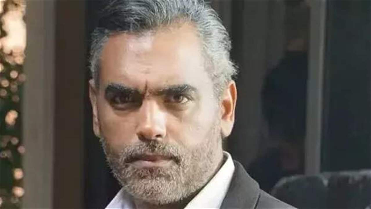 أحمد كرارة يخضع لجراحة دقيقة في الساق وأمير كرارة يطلب الدعاء لشقيقه