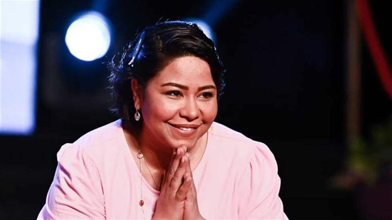 عمرو أديب يوجّه رسالة لـ شيرين عبد الوهّاب: &quot;لا بديل لها&quot;