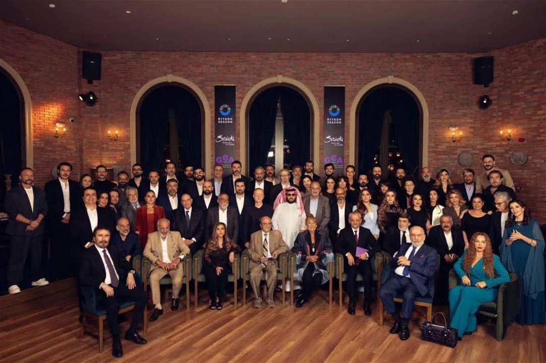 تفاصيل اجتماع المستشار تركي آل الشيخ مع أكثر من 100 نجم سوري في الرياض