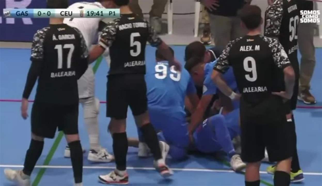 فيديو - اصطدامٌ عنيف واستئصالٌ للطحال للاعب برشلونة السابق