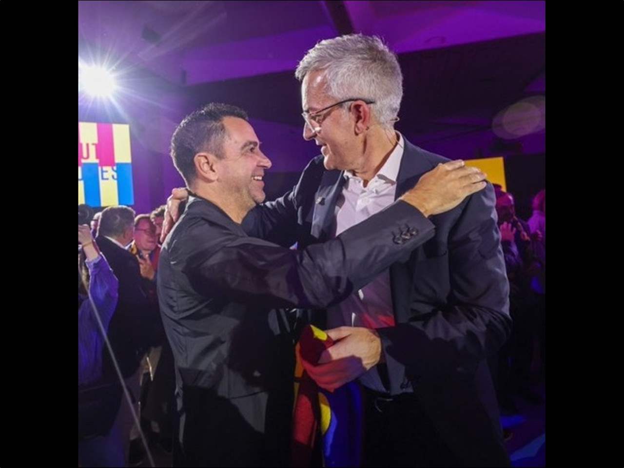 تشافي يردّ الصاع لرئيس برشلونة .. صاعين