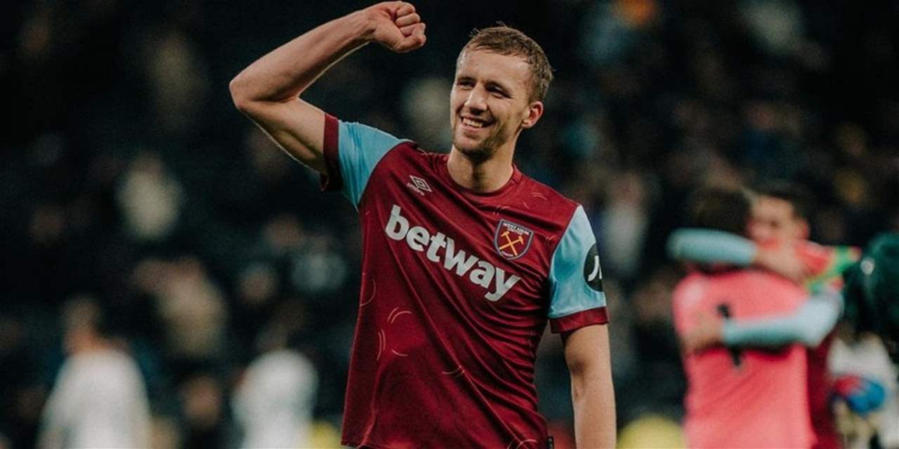 رغم التأهل للملحق .. الاتحاد التشيكي يعاقب قائد الفريق واللاعبين