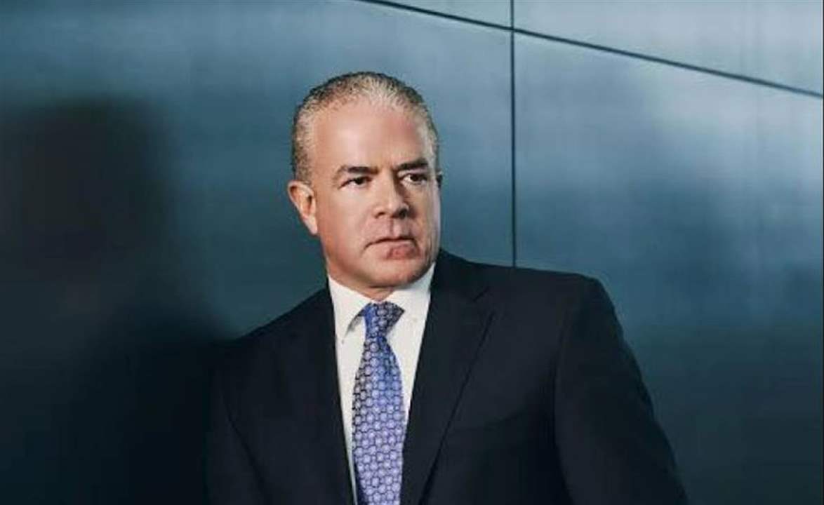 فضيحة تطال مالك مسابقة ملكة جمال الكون.. مهرَب مخدرات واسلحة !