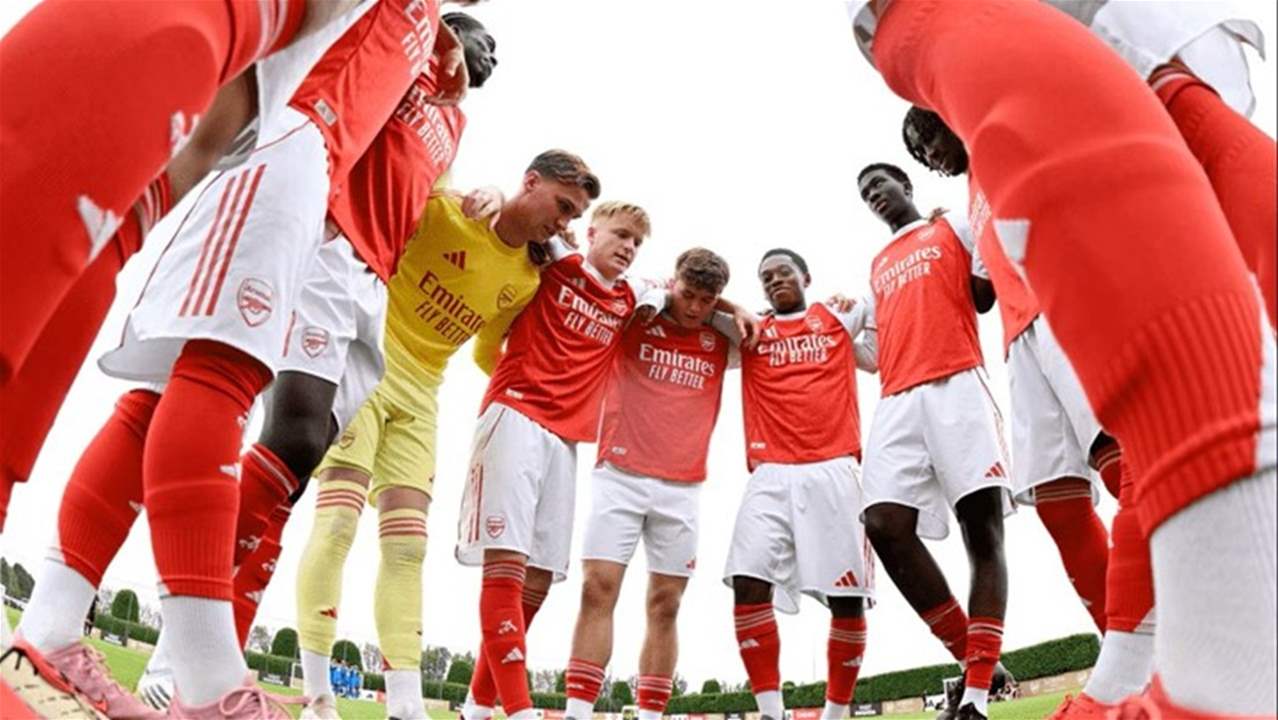 فيديو - أرسنال بتسعة لاعبين عادل توتنهام 