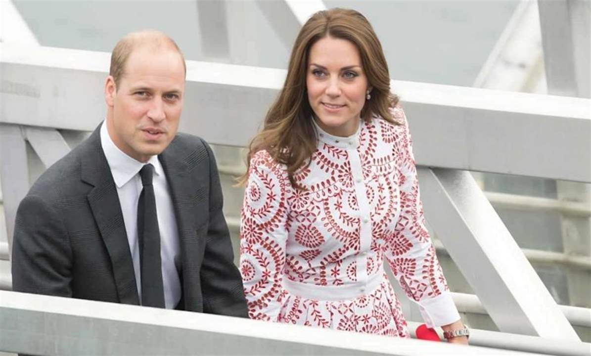 لحظة عاطفية بين الأمير وليام وكيت ميدلتون خلال زيارة خاصة لقصر وندسور