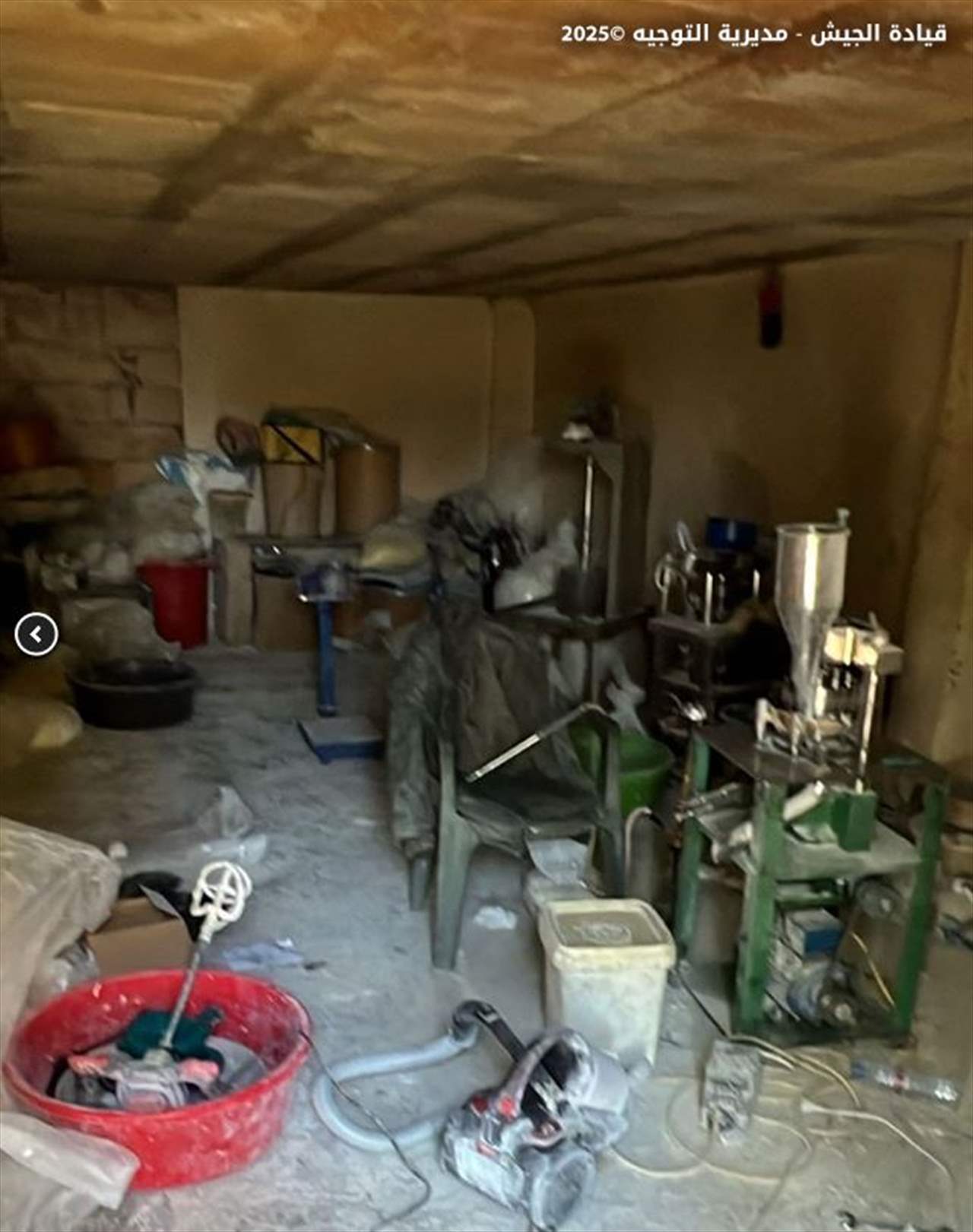 الجيش يضبط معملاً لتصنيع المخدرات! (صور)