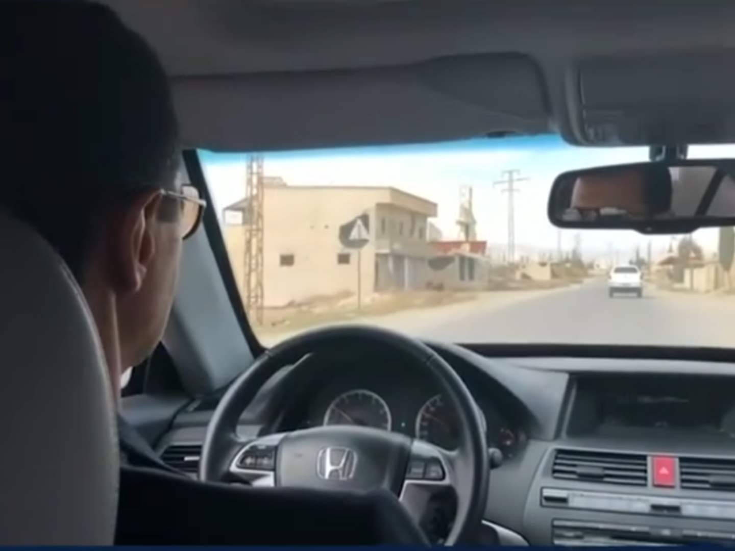 بشار الأسد يسخر من بوتين (فيديو)