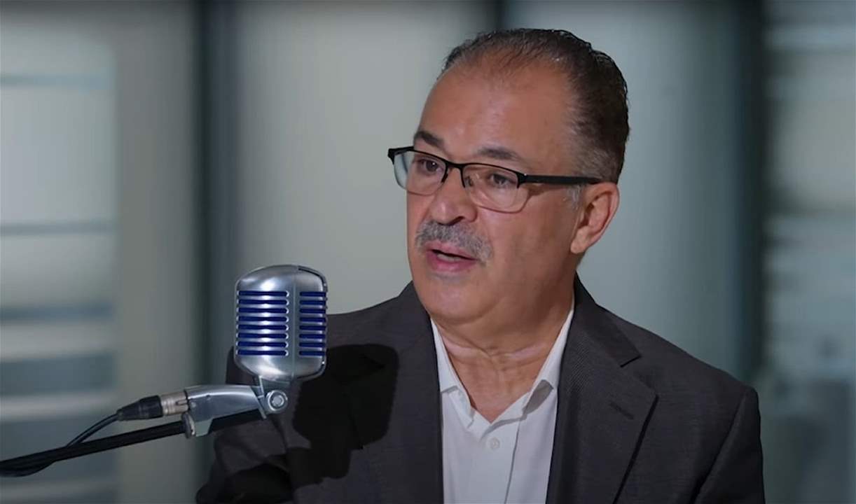 نقيب الفنانين السوريين مازن الناطور يرقص فرحا في الذكرى الأولى لسقوط بشار الاسد