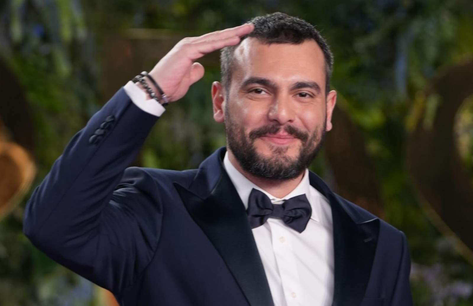 سامر إسماعيل يجوب شوارع دمشق احتفالاً في يوم التحرير