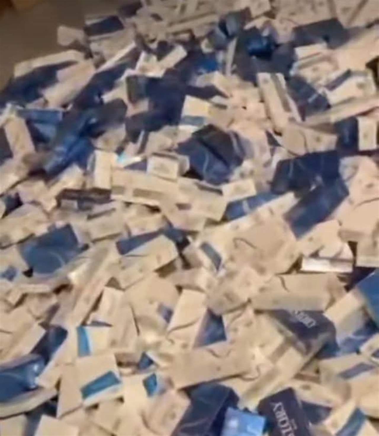 في الشمال.. دخان ومواد غذائية مهربة