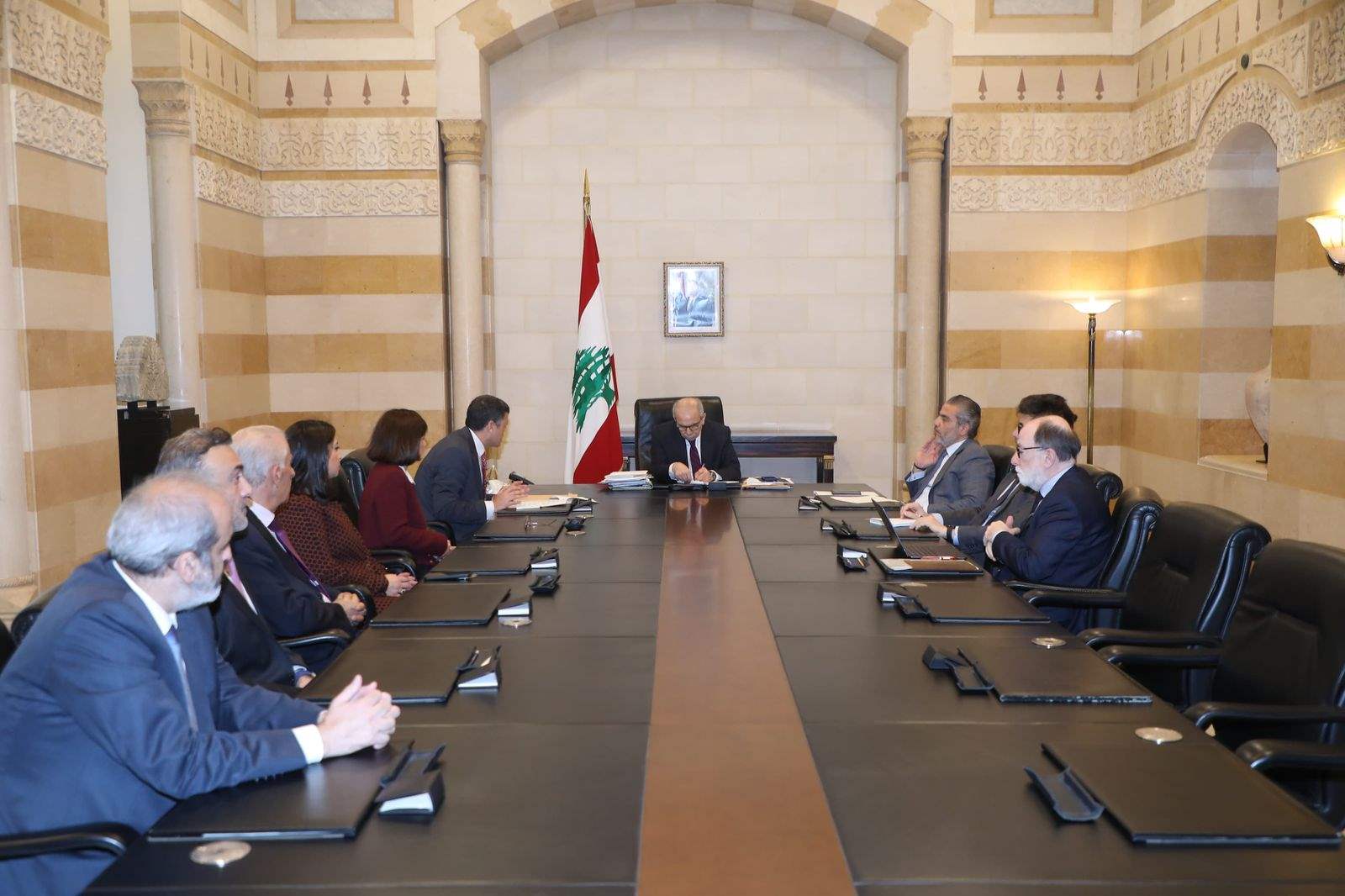 &quot;خارطة لتطوير العمل بالمرفأ&quot;.. على طاولة رئيس الحكومة 