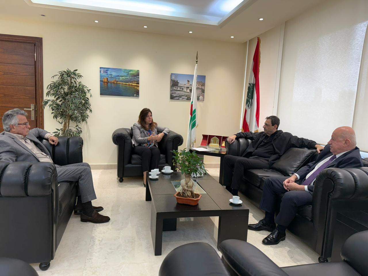 بايراقداريان تشكل لجنة ثلاثية لحل أزمة اللجنة الأولمبية اللبنانية