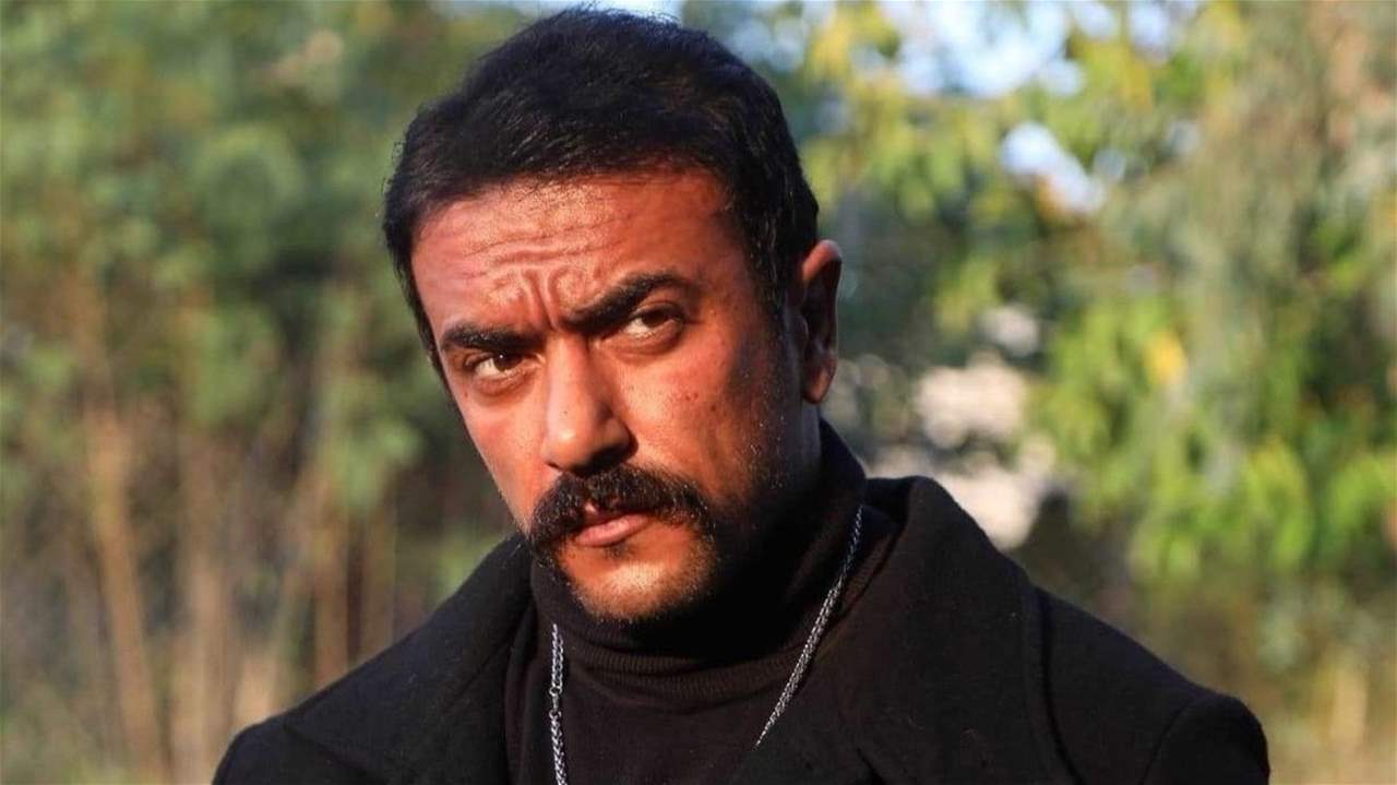  أحمد العوضي يفاجئ جمهوره ويعلن 30 فائزًا في بث مباشر