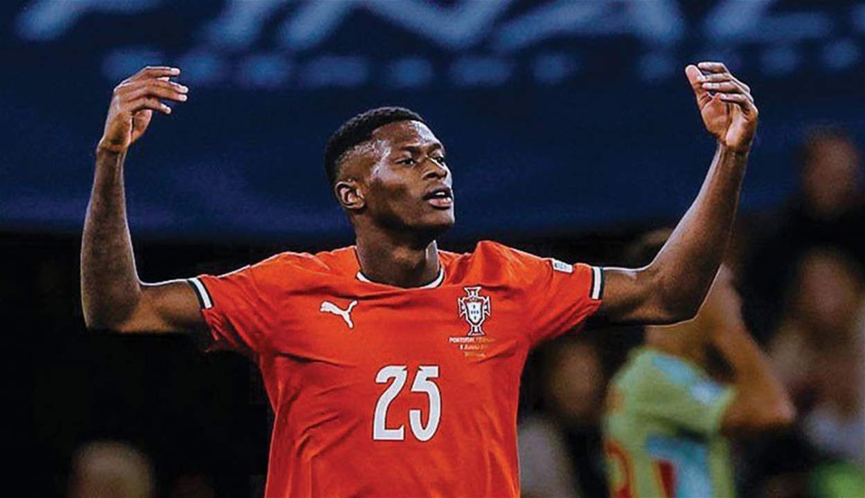 نونو مينديز .. 16 لقبا بعمر 23 عاما فقط!