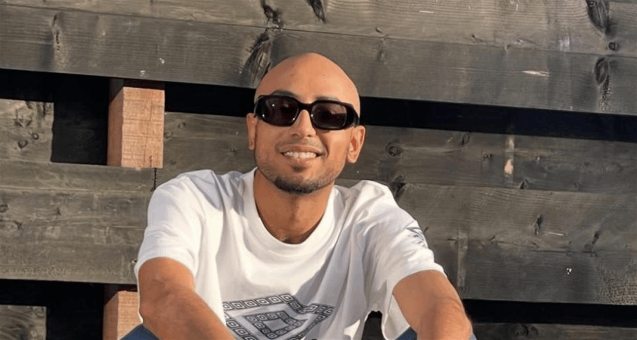 وصية أحمد دقدق قبل وفاته تثير تفاعلًا واسعًا: احذفوا أغانيّ