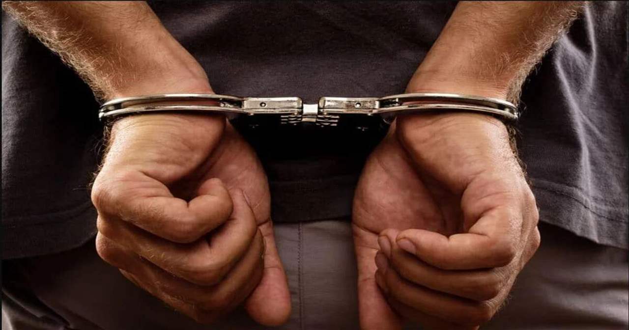 يروج المخدرات في نهر الموت..  فأسقطه الكمين