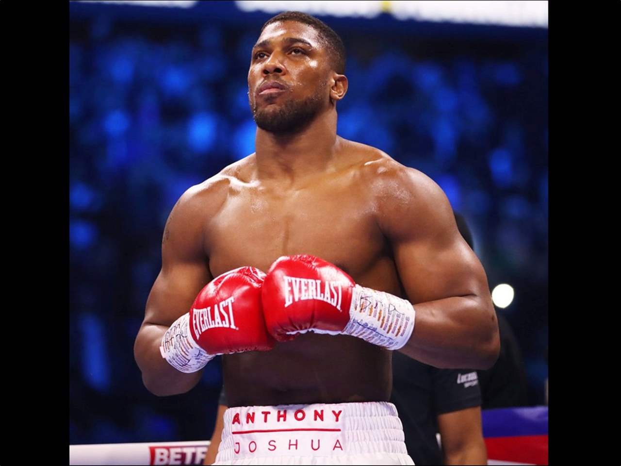 شائعة اعتزال أنتوني جوشوا تتصاعد 