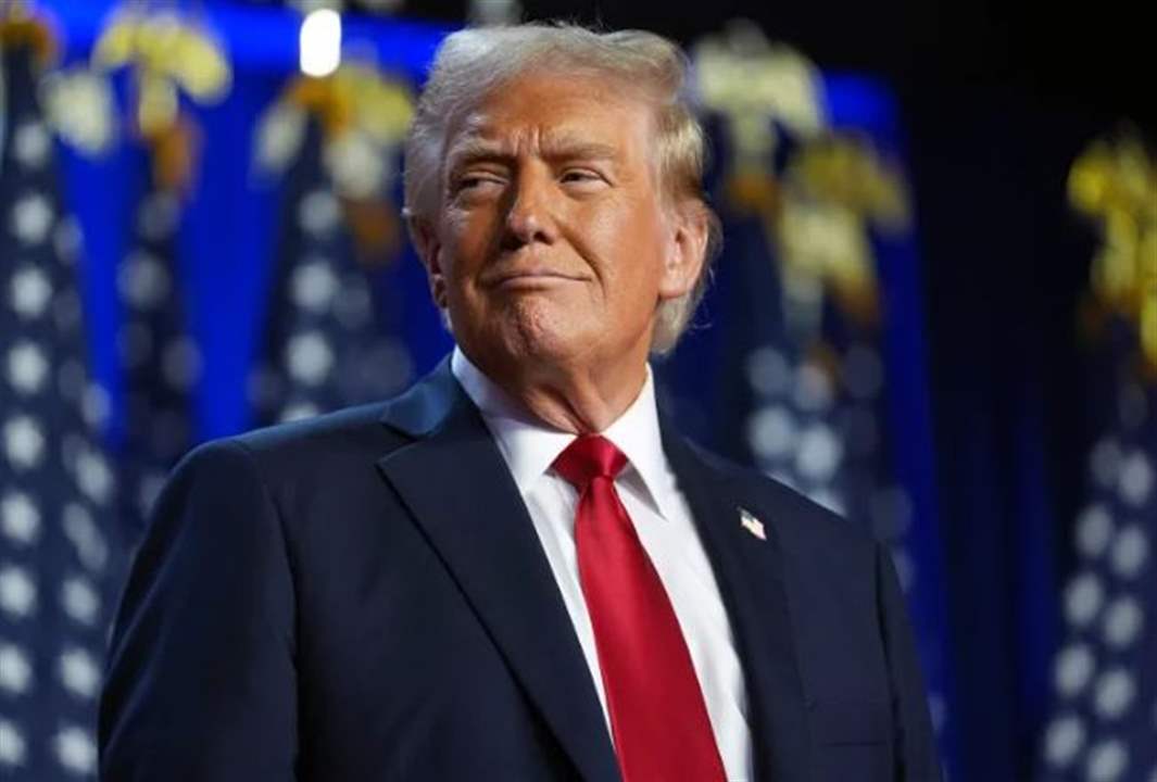 "باللين أو بالشدة".. ترامب يُهدد! 