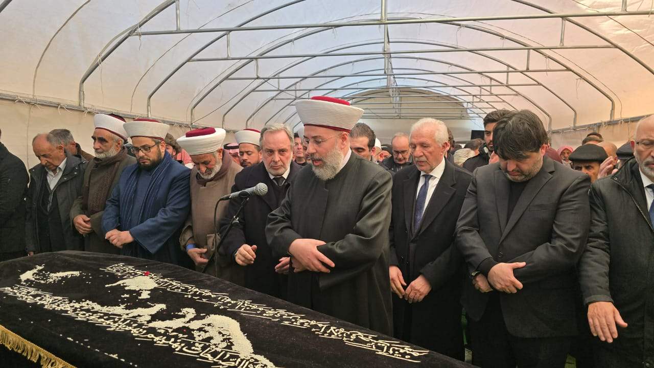 بلدة عرسال تشيّع النائب السابق مسعود الحجيري 