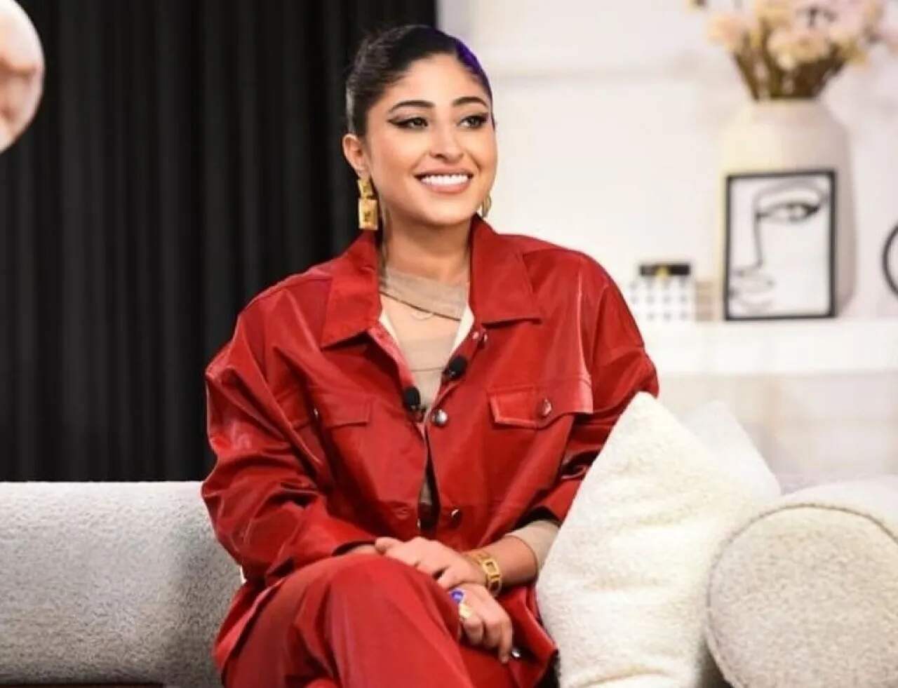 شجون الهاجري تعود إلى سناب شات برسالة شكر مؤثرة بعد فوزها في Joy Awards