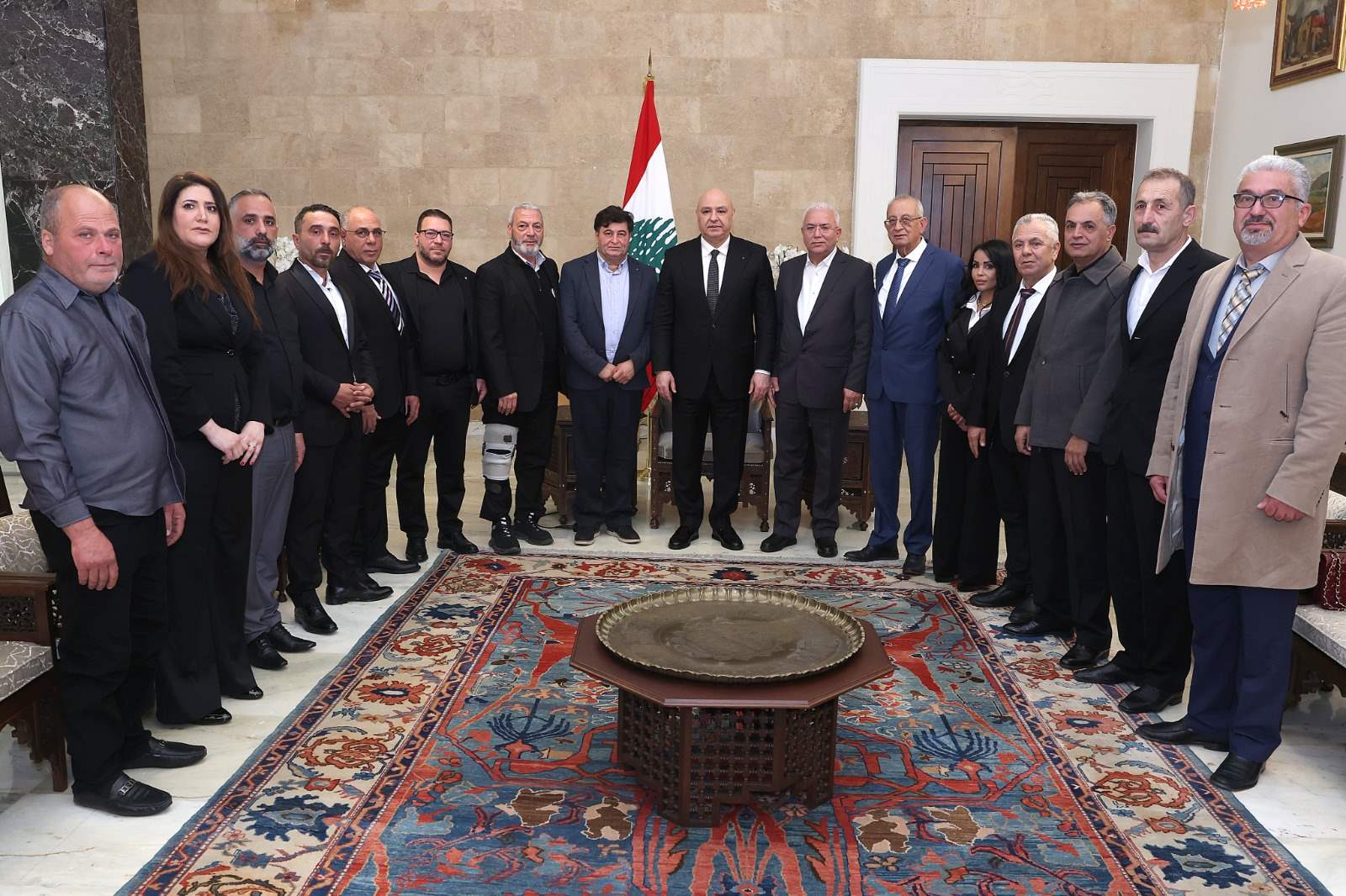 الرئيس عون  أمام وفد من تجمّع أبناء البلدات الجنوبية الحدودية: أنتم أبناؤنا والدولة ملزمة بمساعدتكم