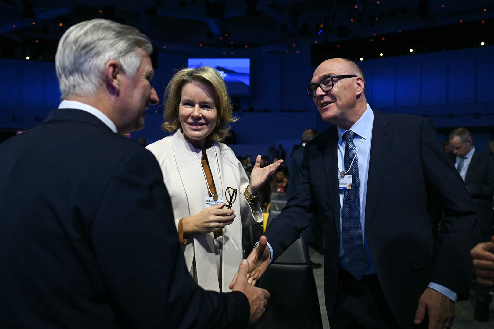 مكالمات ودعوات وفيديوهات مزيفة.. كيف نُفّذت أكبر خدعة ملكية في بلجيكا؟