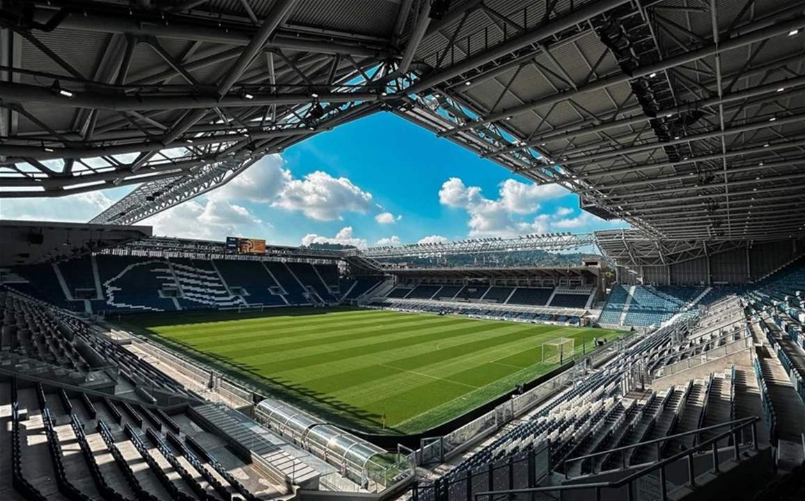 فيديو - اقتحم ملعب أتالانتا مستخدماً "تاريخ ولادة النادي"