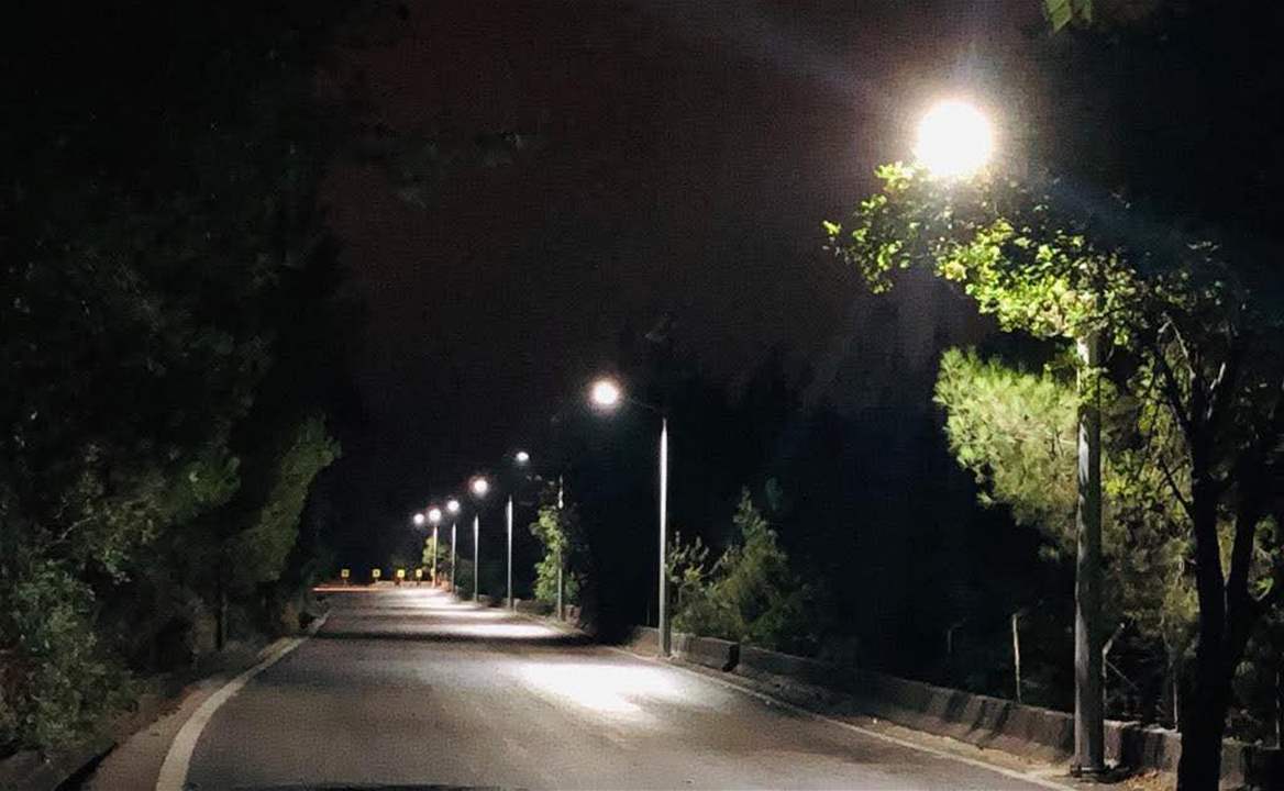 النائب فريد البستاني يتابع موضوع إعادة إضاءة طريق الشوف 