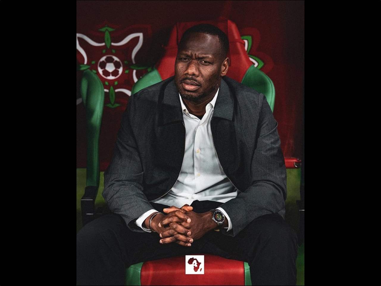 الشعب السنغالي يجمع التبرعات لمدربه والأخير يُعلّق