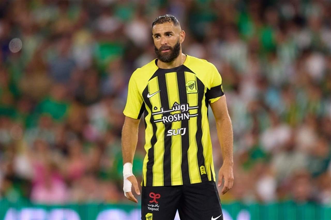 "انتقام" بنزيما .. النجم الفرنسي يقترب من الهلال