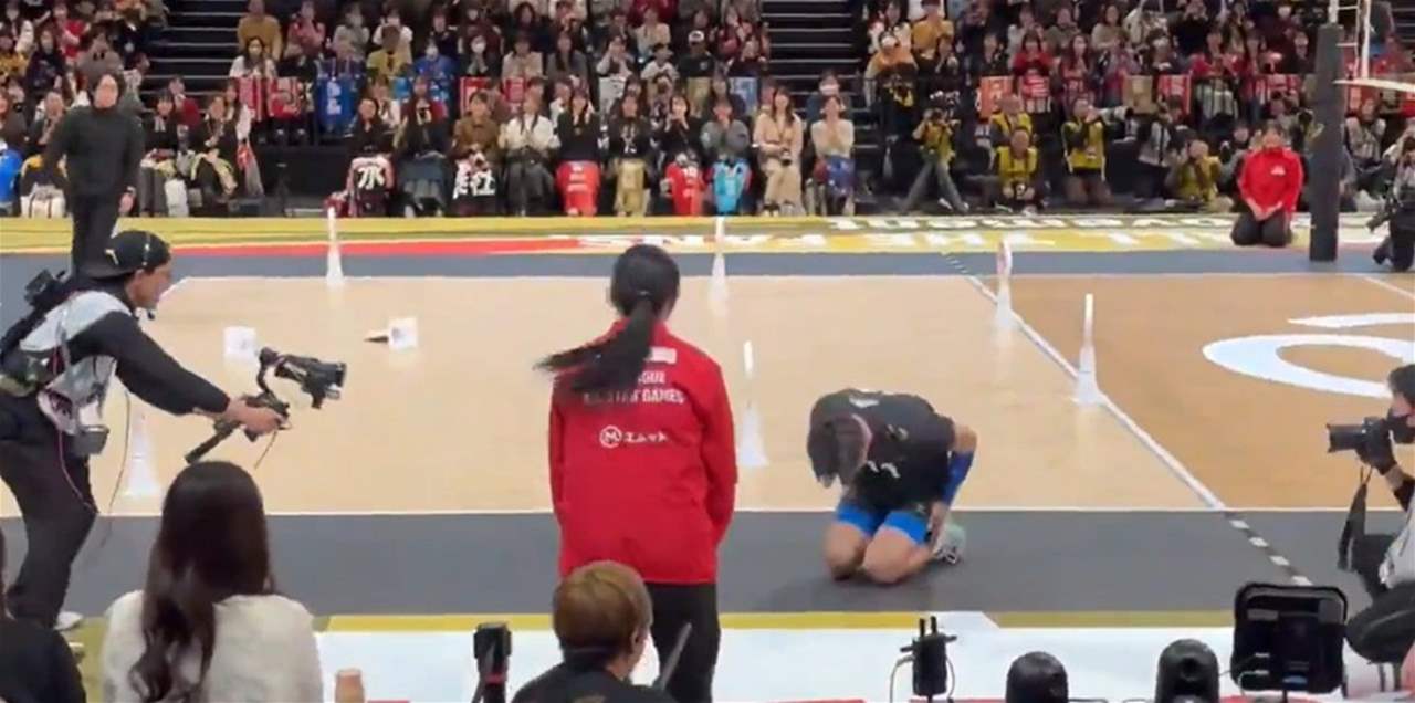 فيديو - اعتذار بروح رياضية استثنائية