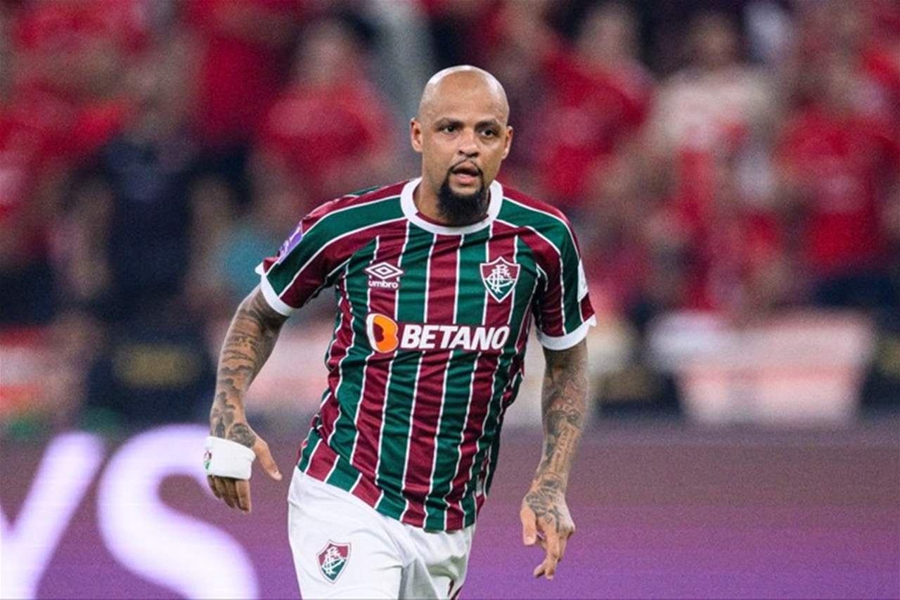 فيديو - مشادة حادة بين المدرب ومشجع قبيل نهائي السوبر البرازيلي