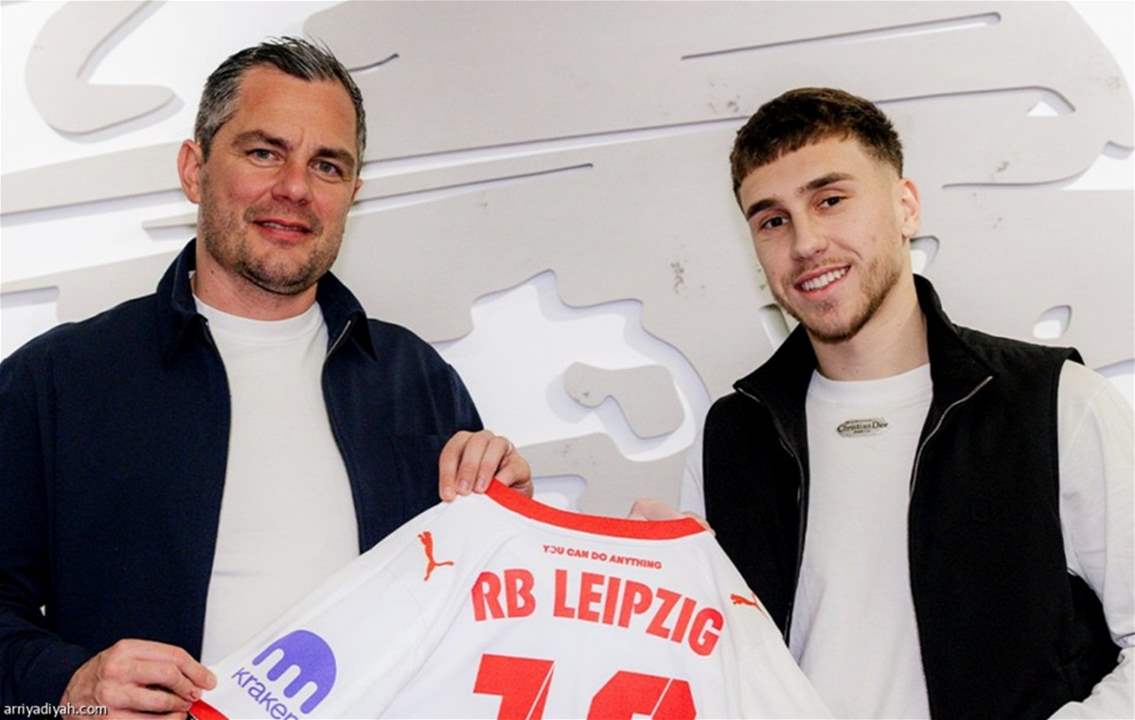 قاد سيارته 11 ساعة ليوقّع مع لايبزيج