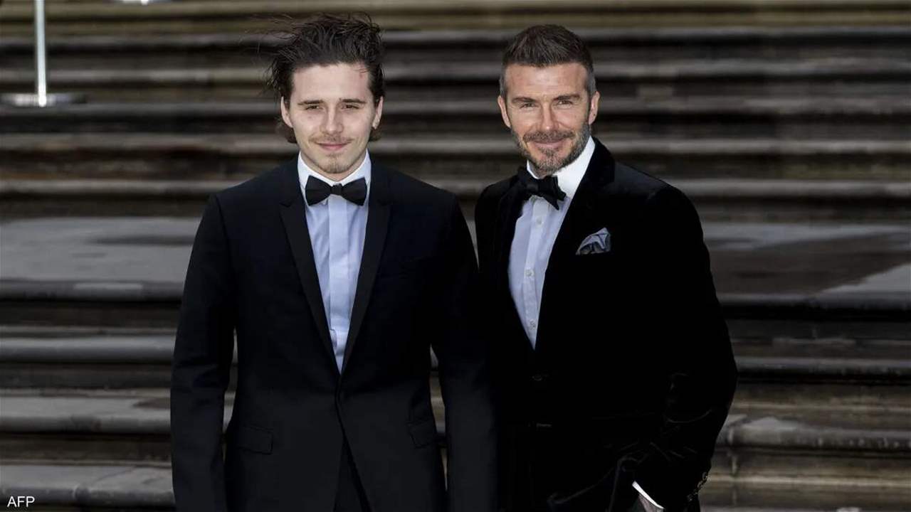 بروكلين بيكهام يزيل وشم والده "ديفيد" عن جسده 