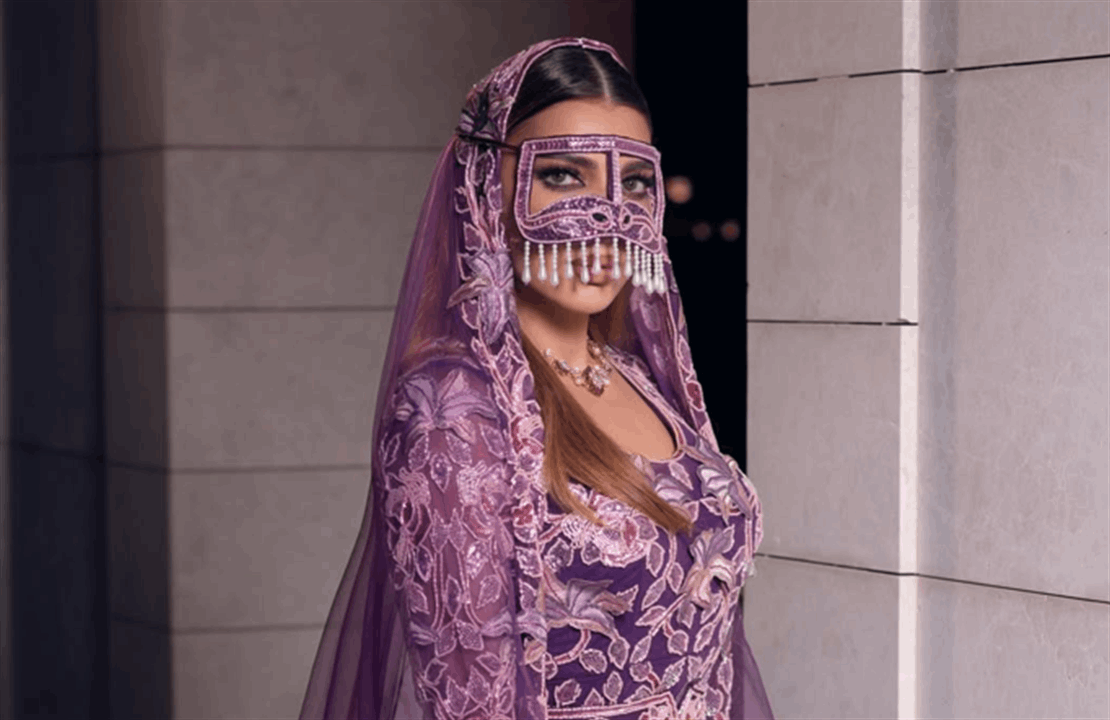 اصالة تتألق بالبرقع الإماراتي وتشعل حماس جمهور خورفكان