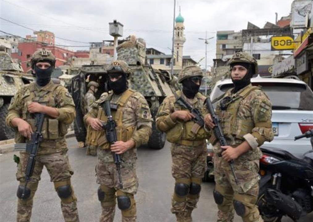 في البقاع.. الجيش ينفذّ سلسلة مداهمات وتوقيفات