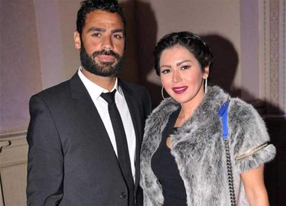 زوج لقاء الخميسي يعتذر منها على العلن بعد ازمة زواجه السري