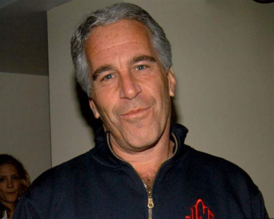 مع إبستين.. قبل وبعد؟ (فيديو)