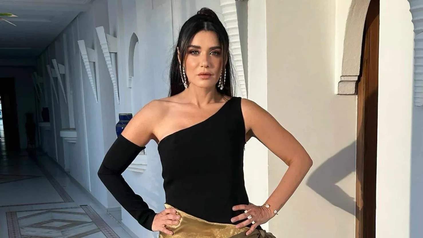 غادة عادل تتعرض لوعكة مفاجئة ونجلها يطمئن الجمهور على حالتها 