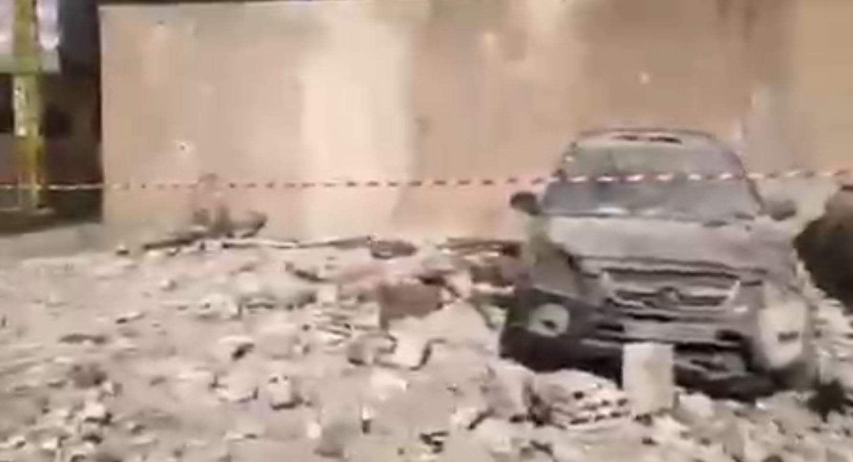 مشاهد من حجم الدمار جرّاء الغارات على بلدة تمنين البقاعية امس (فيديو)