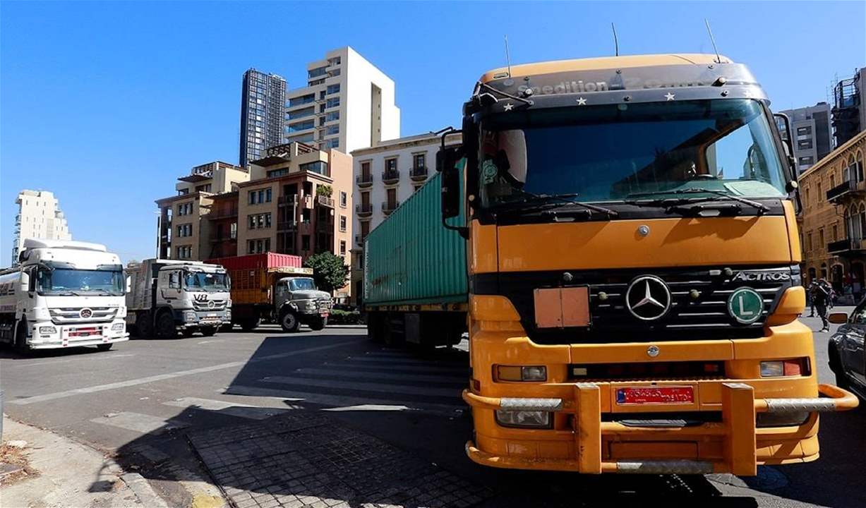 نقيب شركات الترانزيت يقترح حلاً لنقل البضائع بين لبنان وسوريا