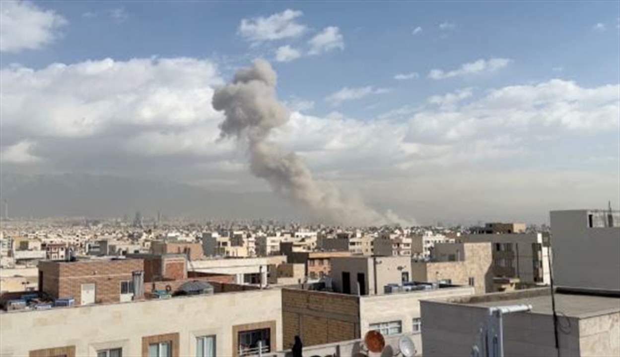 بالفيديو.. صاروخ مجنح في الأجواء الإيرانية