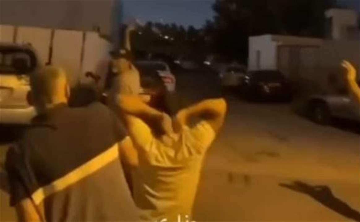 احتفالات في البحرين بعد إصابة مسيرة إيرانية لأهدافها (شاهد الفيديو)